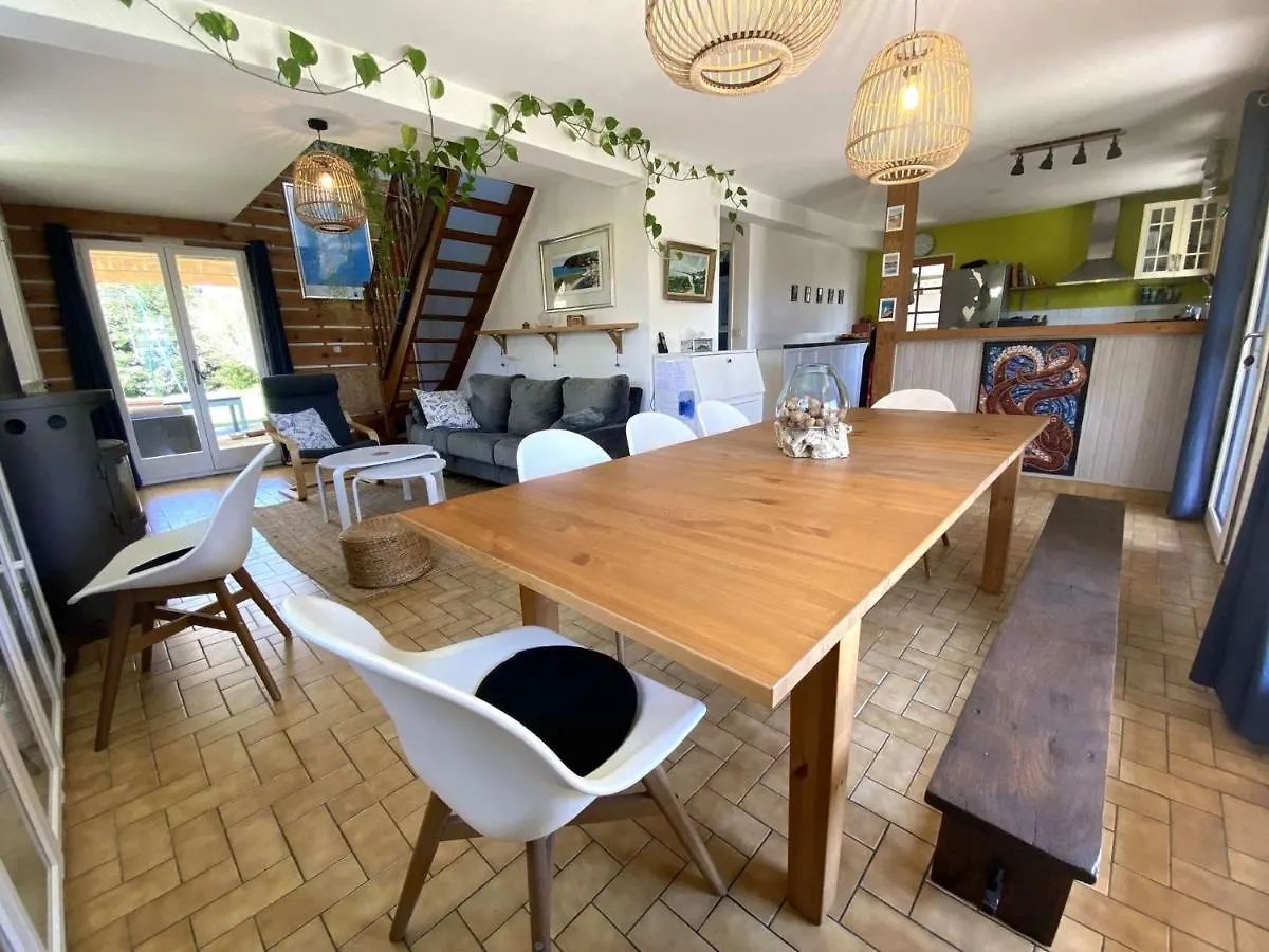 Maison Conviviale Avec Jardin, Proche Plage Du Treustel, Combrit - Fr-1-481-131 Villa 0*,  France