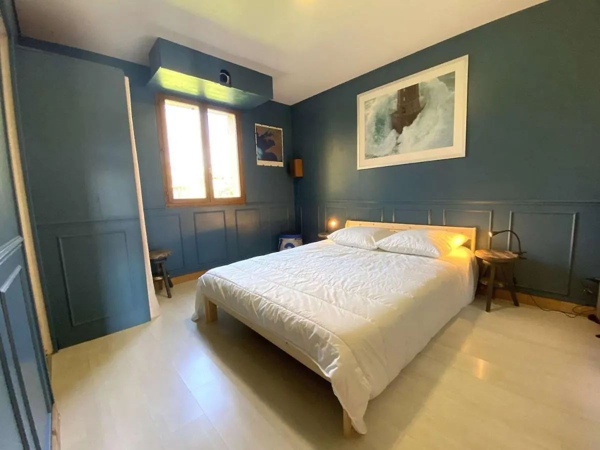 Maison Conviviale Avec Jardin, Proche Plage Du Treustel, Combrit - Fr-1-481-131 Villa 0*,  France